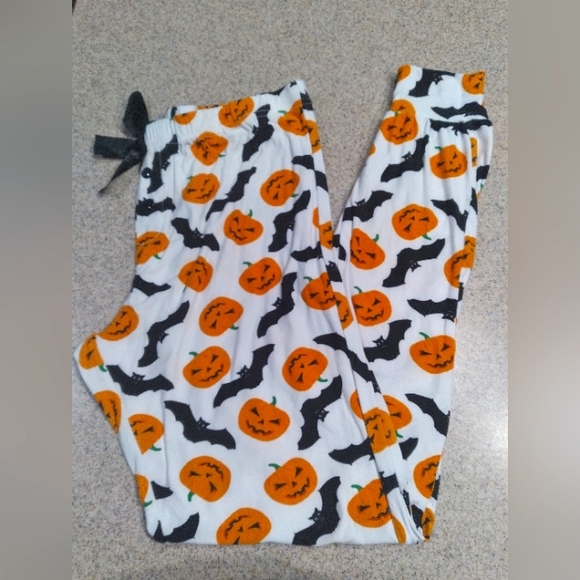 Halloween jogger jams - Picture 1 of 4